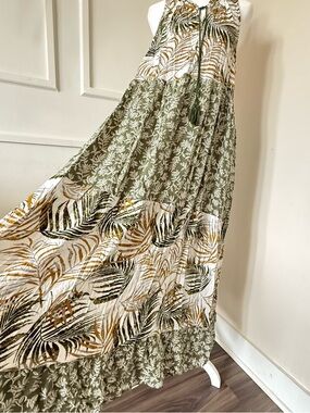 Kaktus Olive and White Botanical Tiered Maxi Skirt